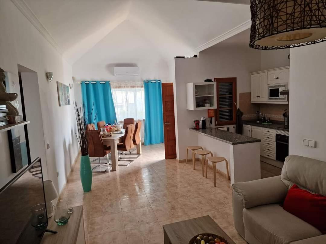Juanita, Puerto Del Carmen, Lanzarote Villa Tías